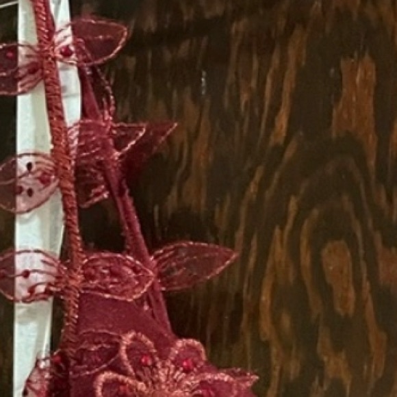 **SOLD** BRAND NEW PROM DRESS - Picture 5 of 5